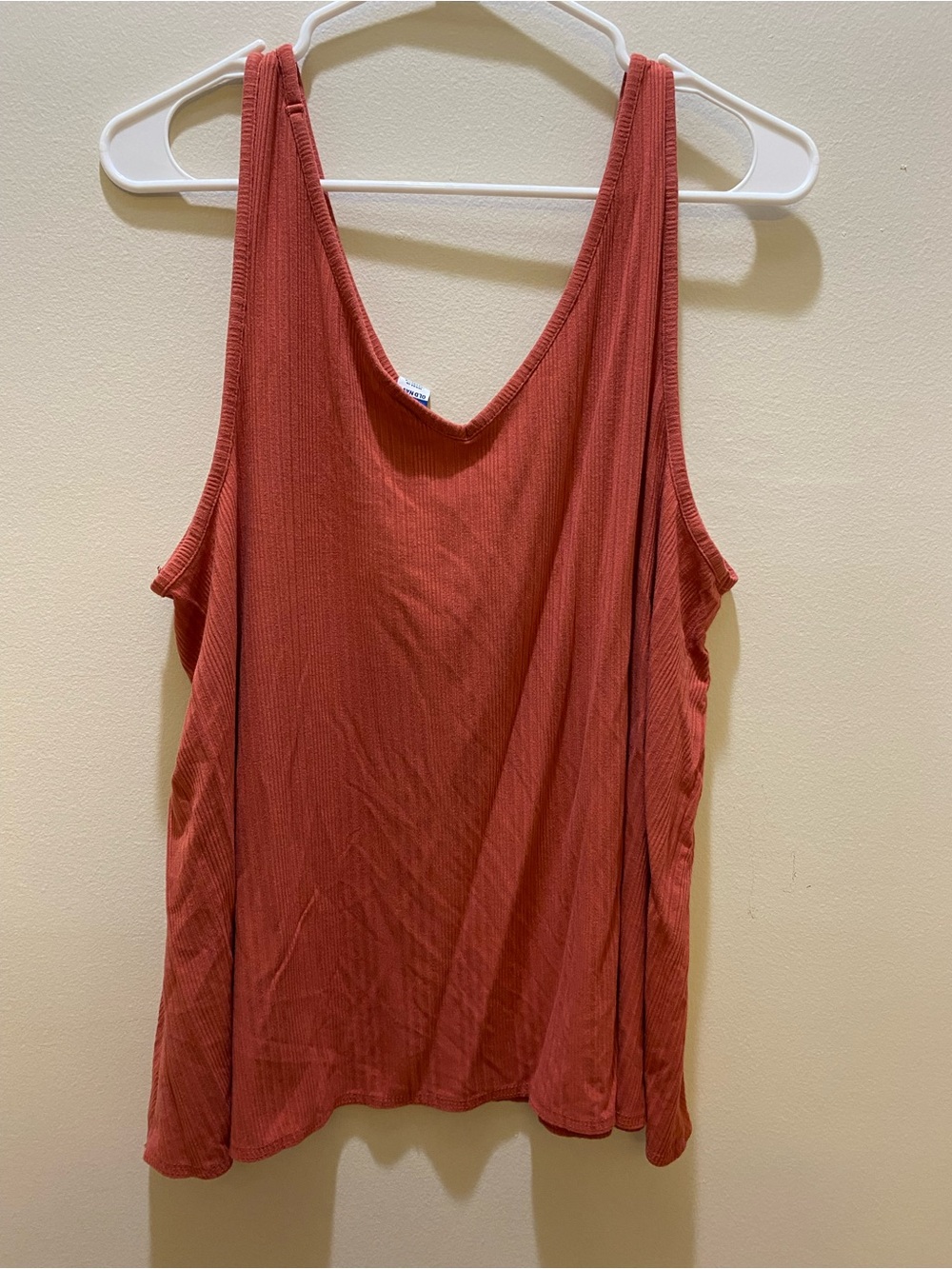 Women’s Ribbed V-Neck Tank Top - Rust - Picture 5 of 5